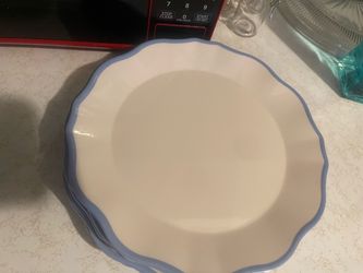 Plates and bowls
