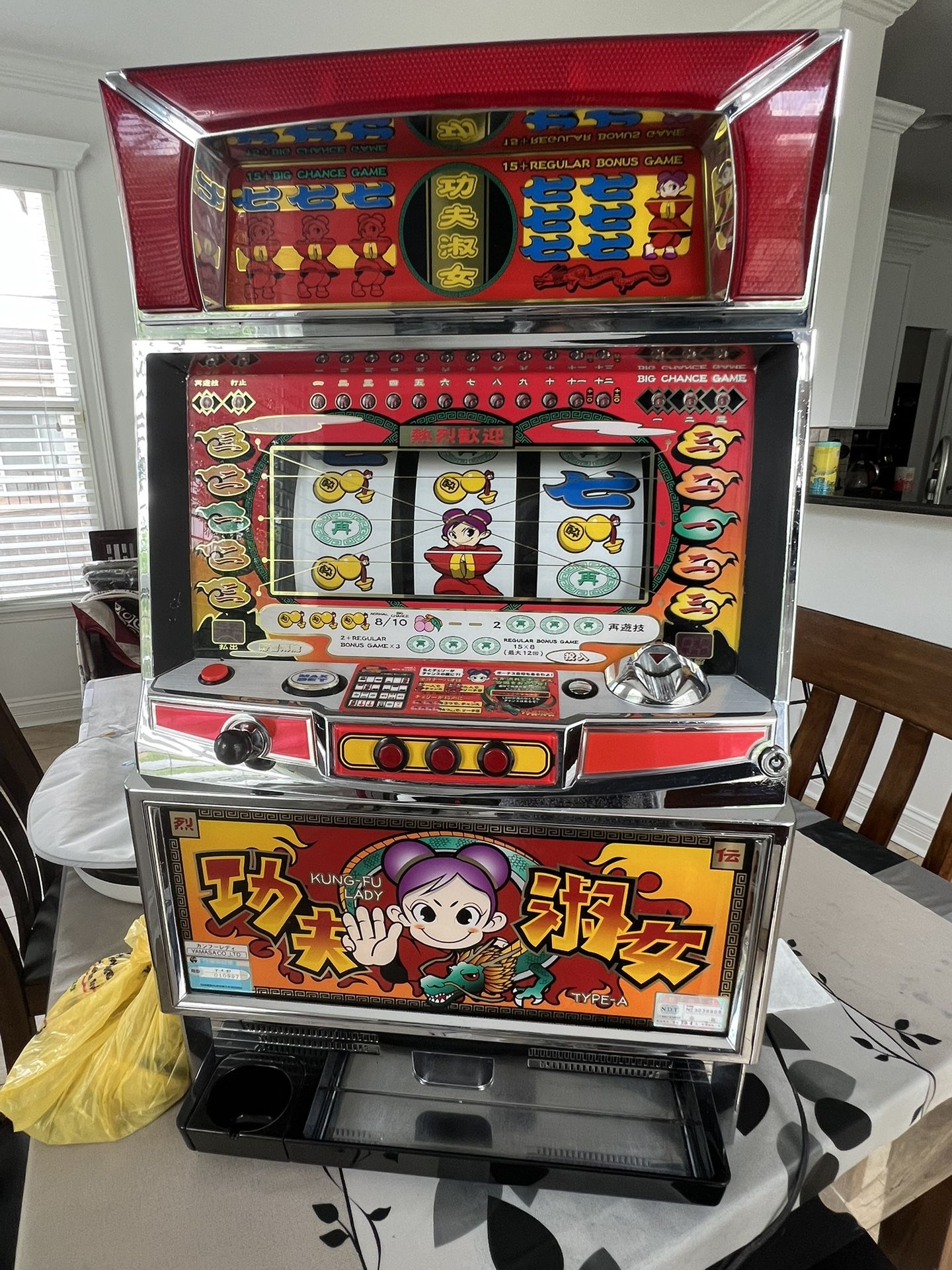 VINTAGE KUNG-FU LADY TYPE A TOKEN SLOT MACHINES BY YAMASA LIGHTS SOUNDS LOTS OF FUN!