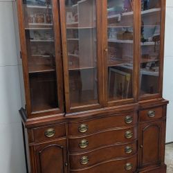 Drexel China Hutch