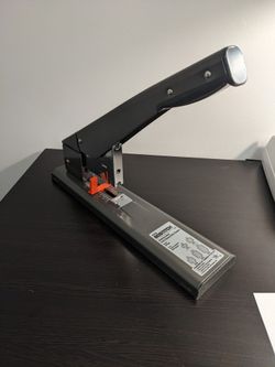 extra Heavy Duty Stapler
