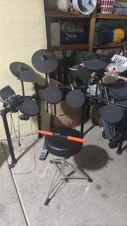 Alesis DM6 USB Electronic Drum Kit