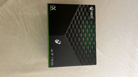 1 TB Xbox Series X, Cords, Controller