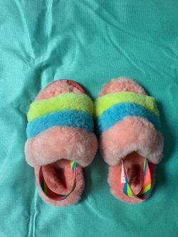 Toddler Ugg slippers/size 7
