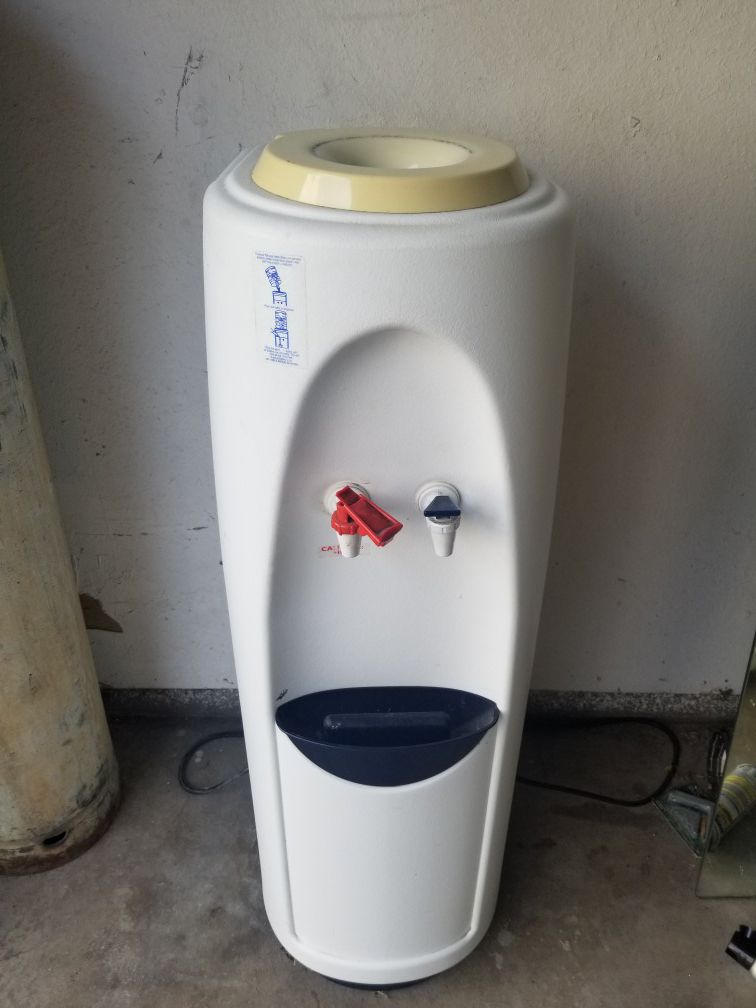 Full size water cooler/heater.