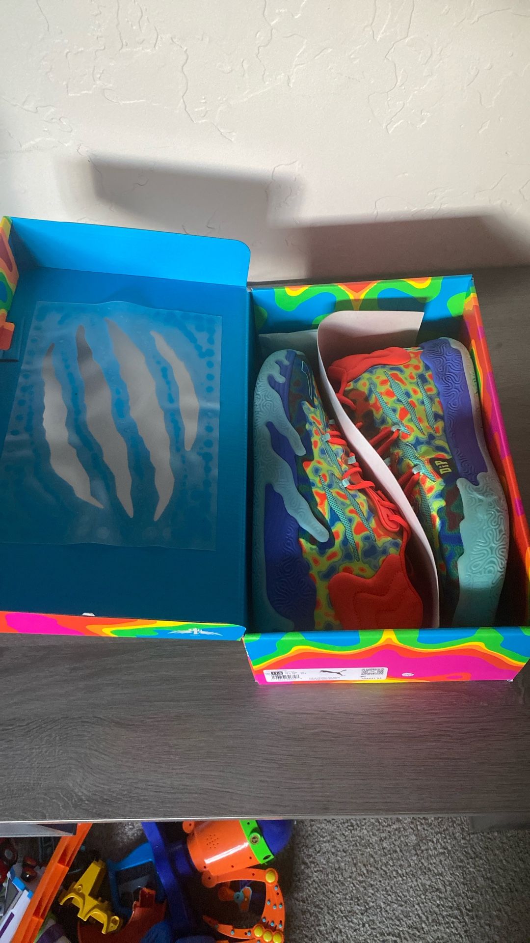 Brand New Lamelo Puma Size 11.5, $75 Obo Sorry No Trade Pick Up And Cash Only Broadway And Tucson Blvd