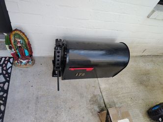Large Aluminum Mailbox