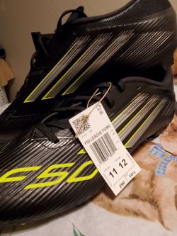 Soccer cleats f150 black