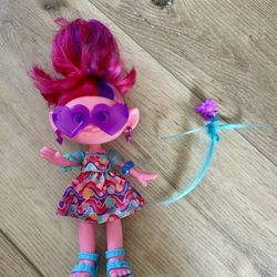 Hasbro “Poppy” Trolls Doll