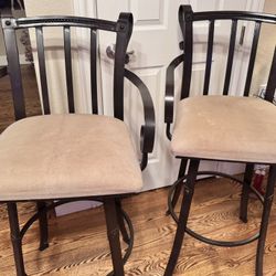 Black Rod Iron Barstools With Tan Cushion