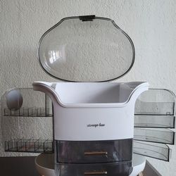 Makeup Storage 