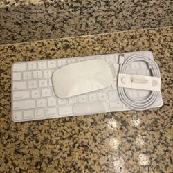 Apple Keyboard(s)
