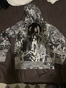 Supreme Sweater