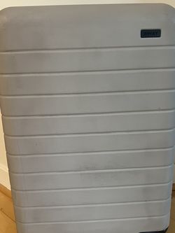 Away Bigger Carry-on Suitcase