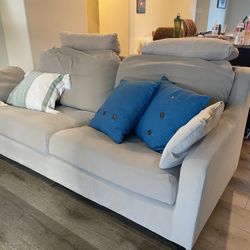 IKEA sofa vinliden model worth ($799)