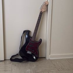 Guitar Squier/Stratocaster By Fender