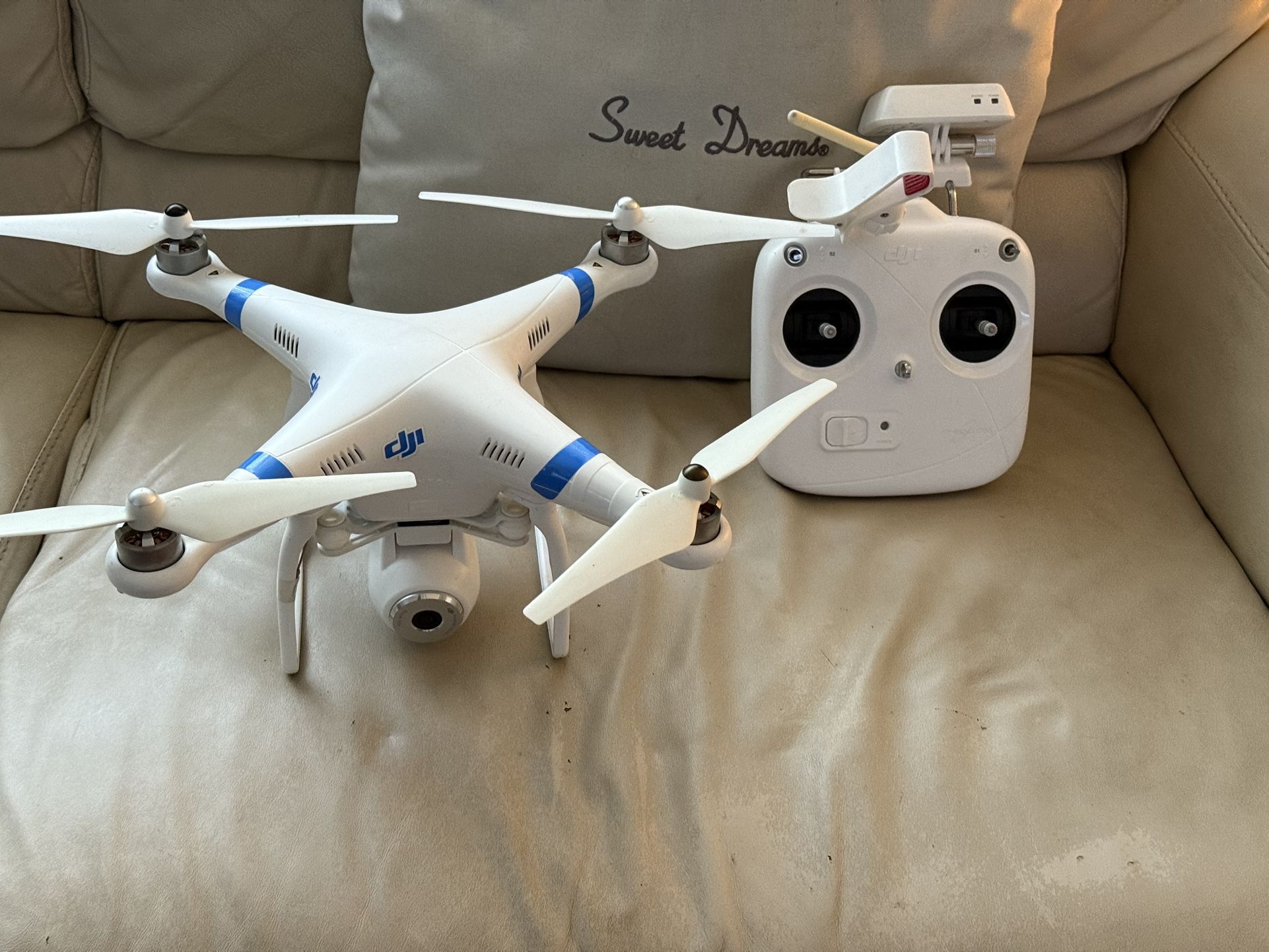 Dji Phantom Drone , With Controller ( Untested)