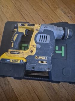 Hammer Drill  Dewalt Used And Batery