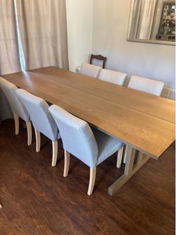 Dining Room Table and Chairs