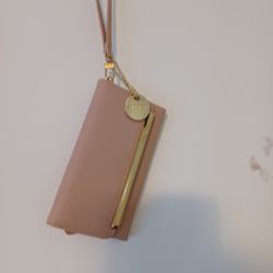 Steve Madden Logo Bar Trifold Wallet 