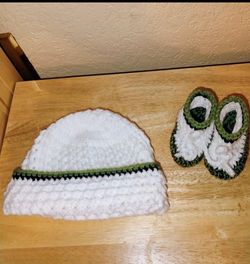 0-3 Months Hat & Booties Set • Crocheted 