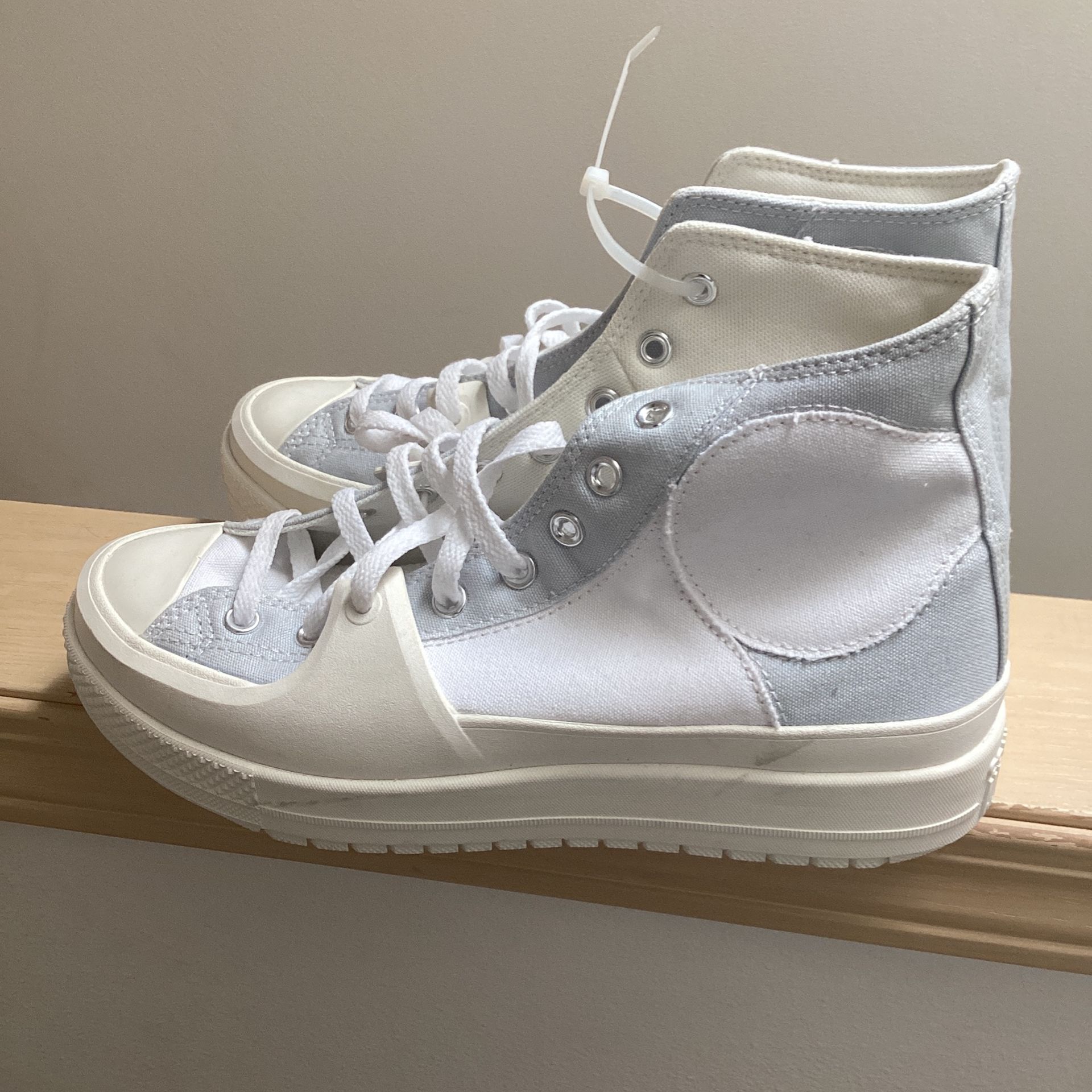 Men Converse