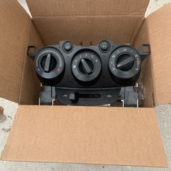Mazda 2 Climate Control