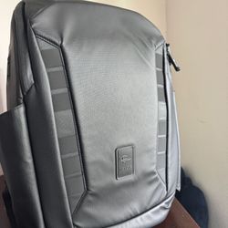 Nomatic McKinnon 25L Camera Backpack