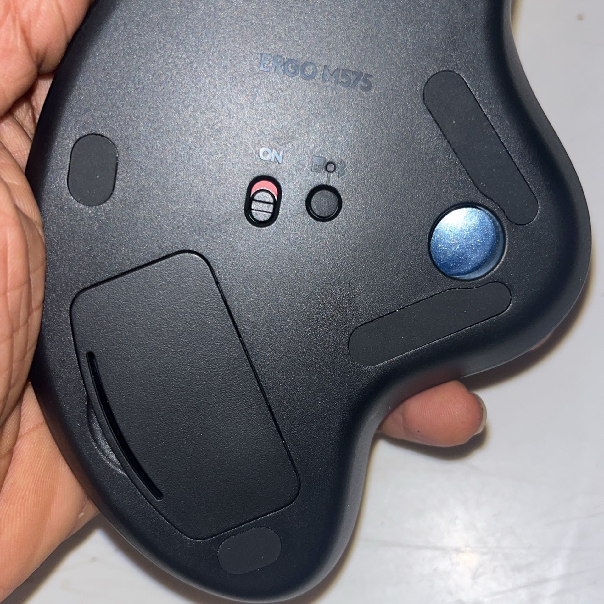 Logo Tech Ergo Mr75 Wireless Trackball Mouse