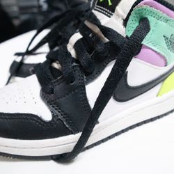 Nike Air Jordan 1 Mid Size 12C " Pastel "Black Toe