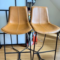 Amery 30 in. Cappuccino Iron Frame Vintage Faux Leather Bar Stool (Set of 2)