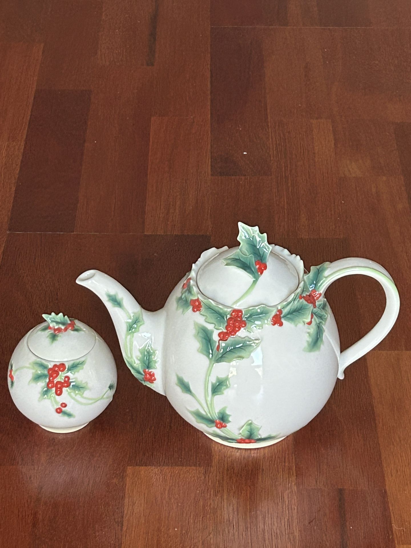 Franz Porcelain Holly Berries Teapot Sugar Bowl With Lid