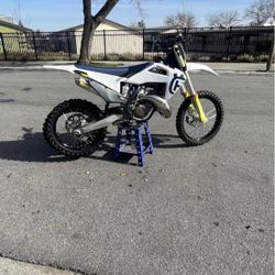 HUSQVARNA 125