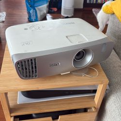 BenQ 2050A Projector