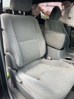 Front Passenger Seat fits 2008-2015 Toyota Tacoma Crew Cab Gray Cloth Manual