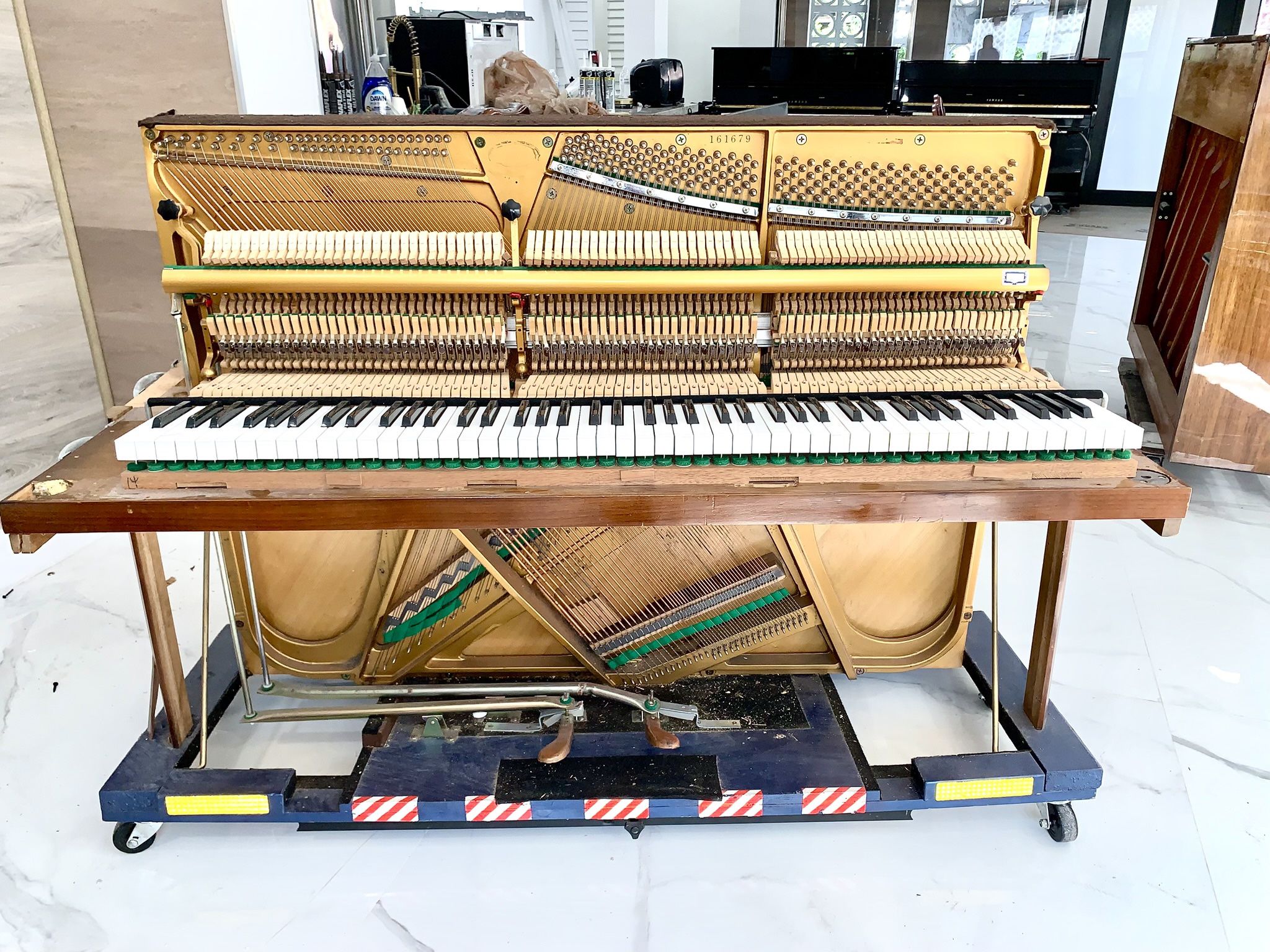 Sideless Naked Upright Piano