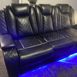 Black Recliner Couch 
