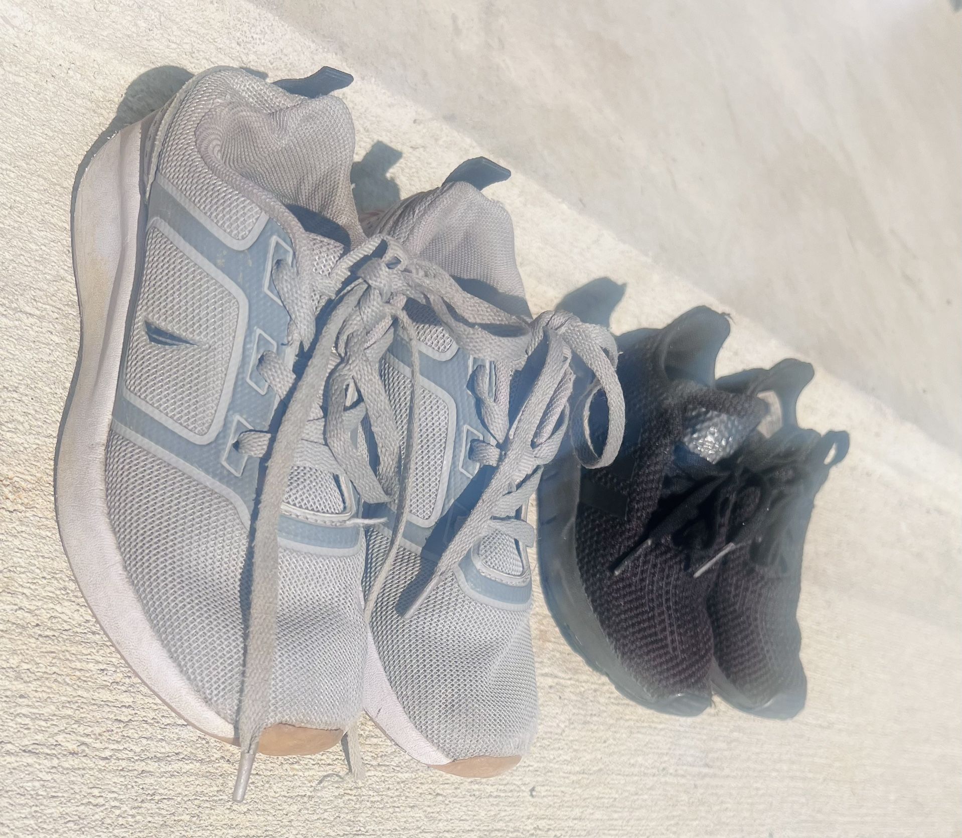 Kids Shoes In Good Condition. Fits From 2year To 5 Year Old
