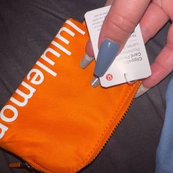 Lululemon Clip Wallet 