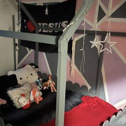Farmhouse Bed