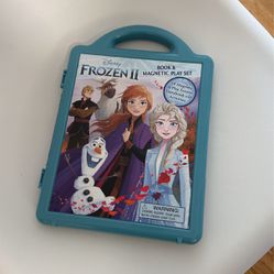 Frozen 2 - Book & Magnetic Play Set For Travel 
