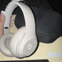 Beats Studio Pros 