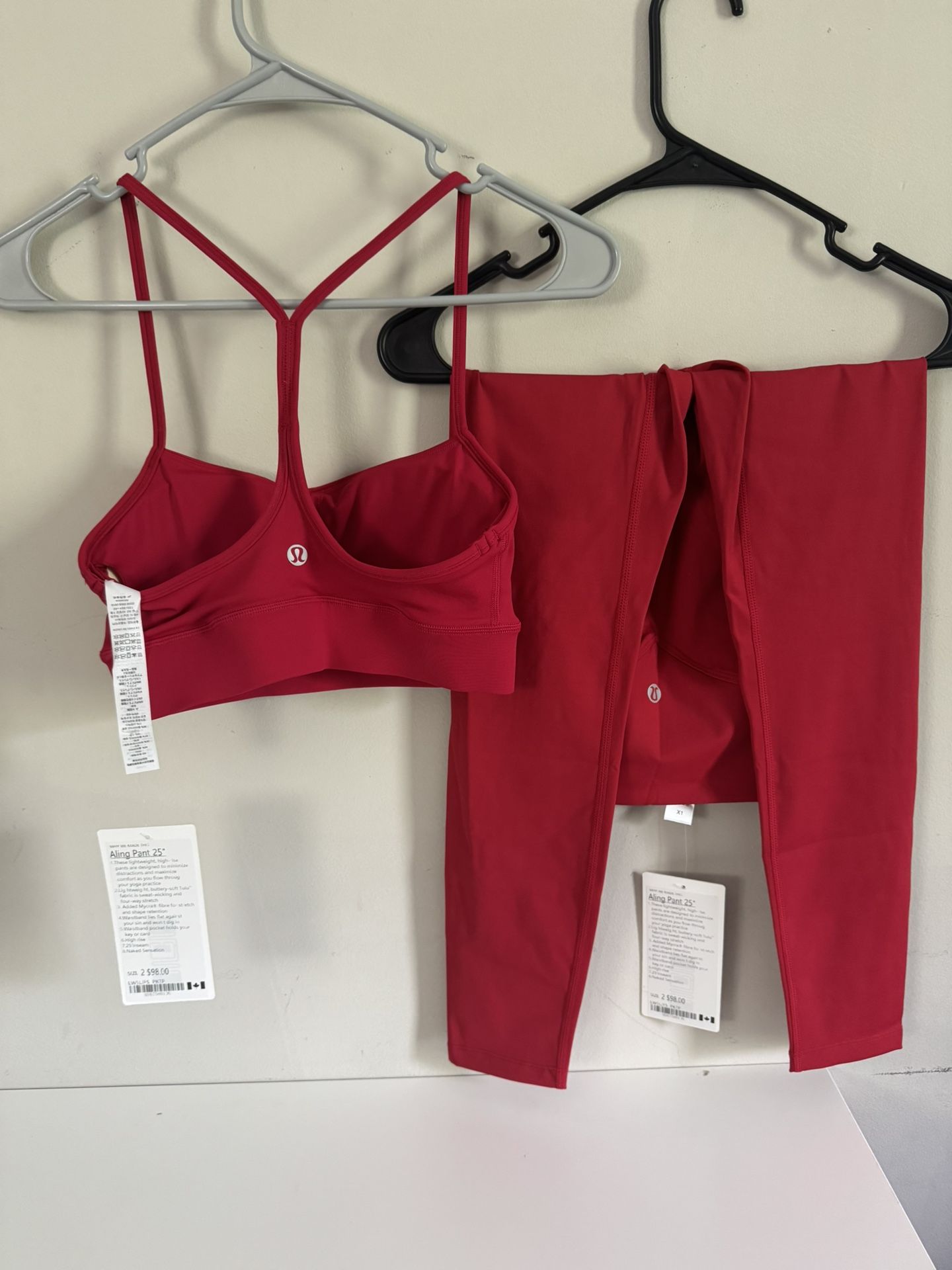 Lululemon Aling pants with sports bra Red, Size 2, Yoga