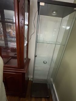 Glass cabinet with lights