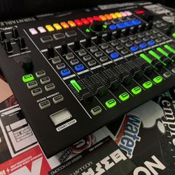 Roland MC-1 Performance Mixer- Excellent Condition 