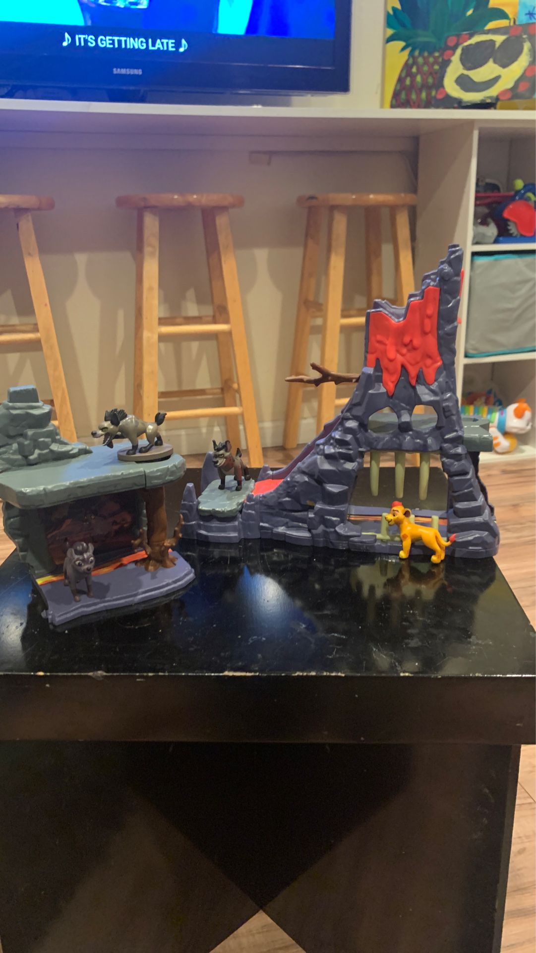 Lion king and the hyenas play set