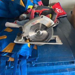 Milwaukee Cordless Circular Saw