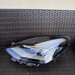 2017 2018 2019 2020 2021 2022 2023 2024 Tesla Model 3 / Y Left Driver Headlight OEM