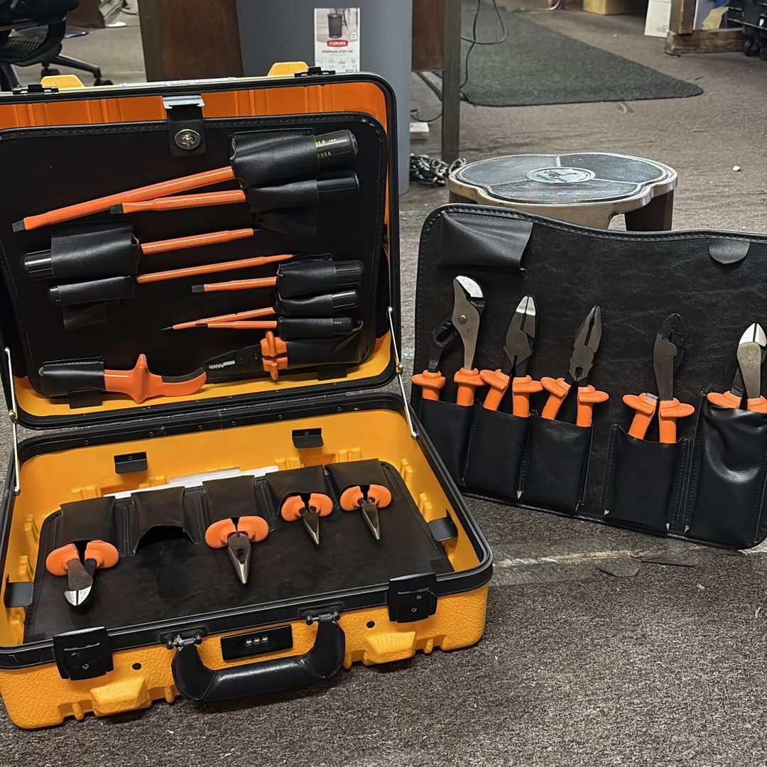 KLEIN TOOLS Insulated Electricians 18 Piece Tool Set in Hard Case for ...