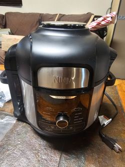 BRAND NEW Ninja FD401 Foodi 12-in-1 Deluxe XL 8qt. Air Fryer & Pressure Cooker & Deep Fryer