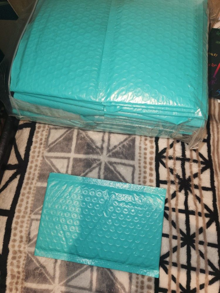 FREE! small bubble mailers